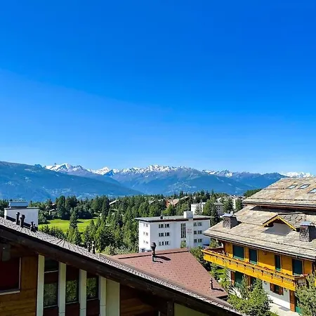 Magnifique Avec Piscine, Balcon Et Vue Apartment