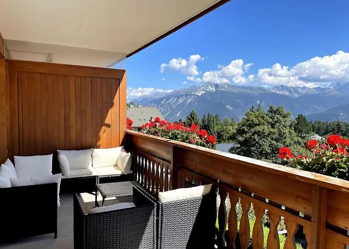 Magnifique Avec Piscine, Balcon Et Vue Κρανς Μοντάνα